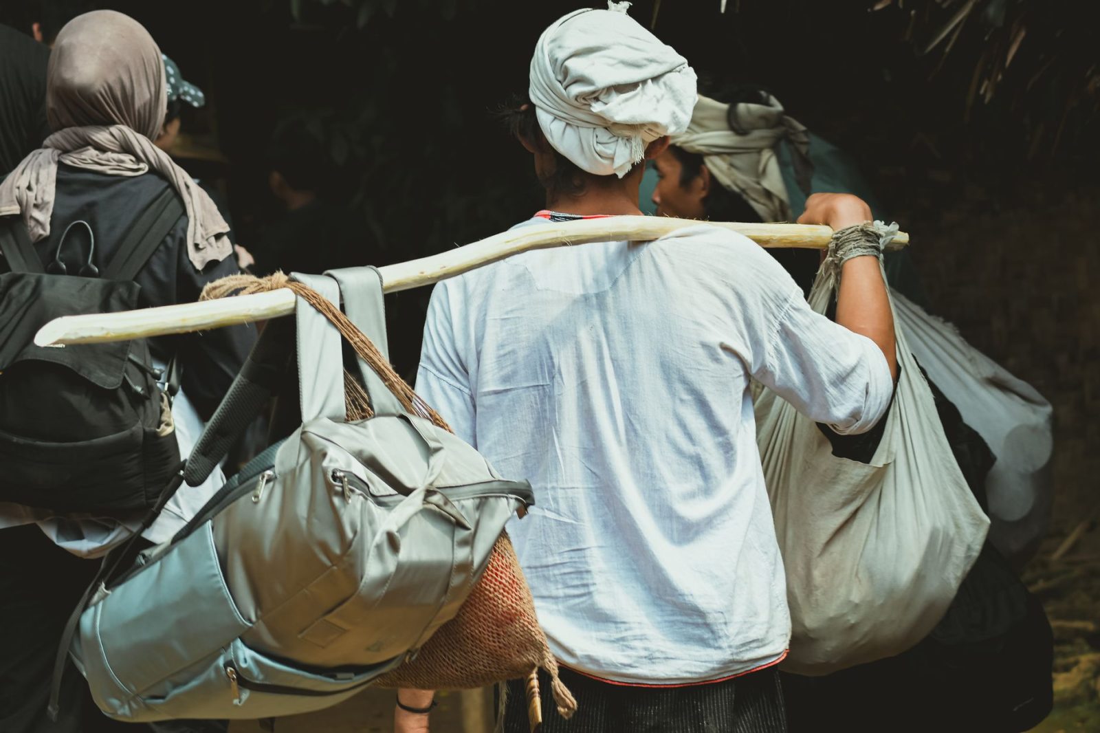 Panduan Memilih Waist Bag Anti Maling: Fitur Keamanan yang Perlu Diperhatikan