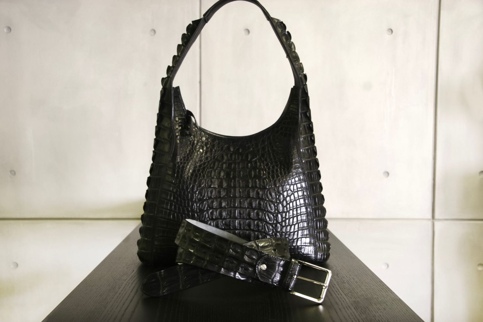 Panduan Memilih Waist Bag LV Pria: Detail dan Hal yang Perlu Diperhatikan